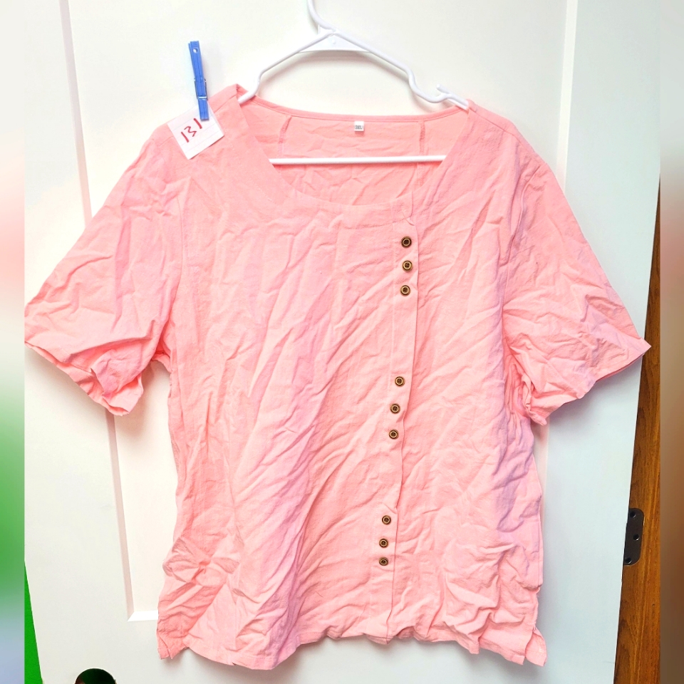 Pink Boxy Blouse With Buttoned Front And Short Sleeves